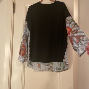 Floral blouse / t shirt
